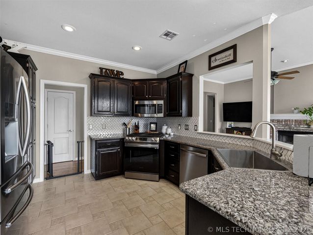 8923 N 133rd East Avenue, Owasso, OK 74055