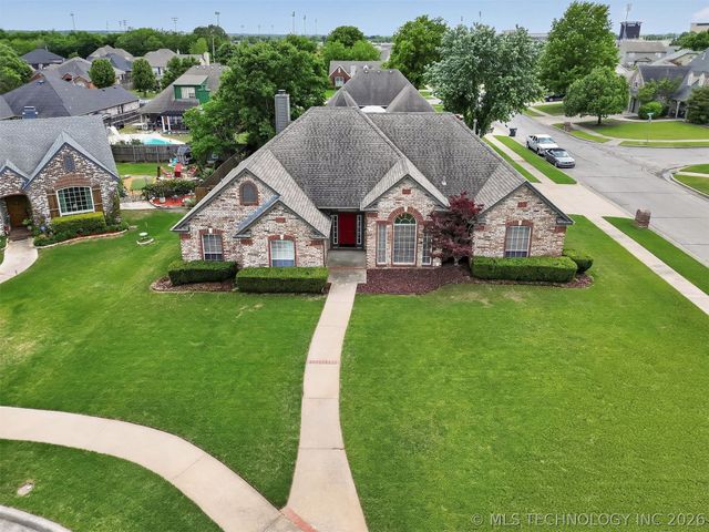 8923 N 133rd East Avenue, Owasso, OK 74055