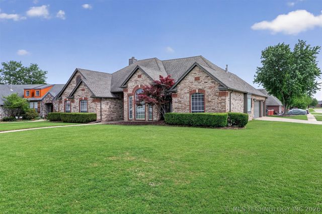 8923 N 133rd East Avenue, Owasso, OK 74055