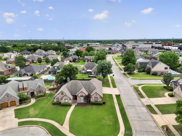 8923 N 133rd East Avenue, Owasso, OK 74055