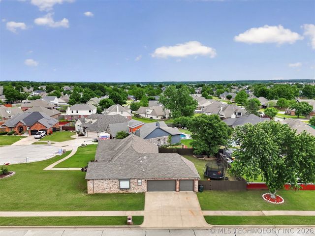8923 N 133rd East Avenue, Owasso, OK 74055