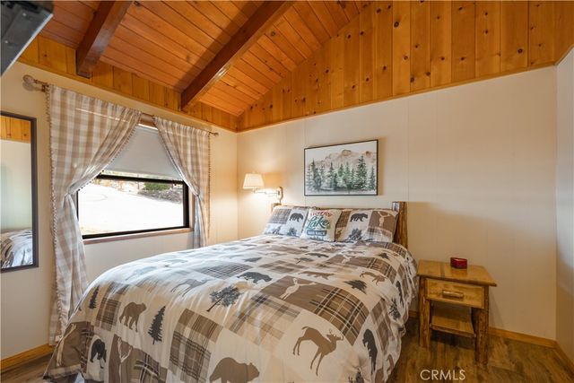 1022 Grey Back Trail, Fawnskin, CA 92333
