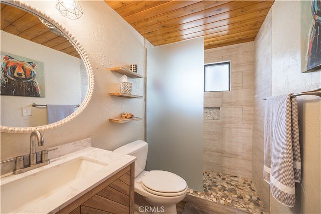 1022 Grey Back Trail, Fawnskin, CA 92333