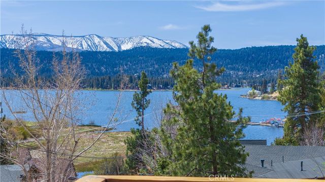 1022 Grey Back Trail, Fawnskin, CA 92333