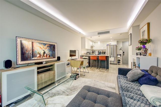 97-45 63rd Drive 3H, Rego Park, NY 11374