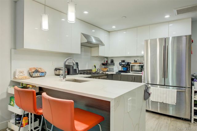 97-45 63rd Drive 3H, Rego Park, NY 11374