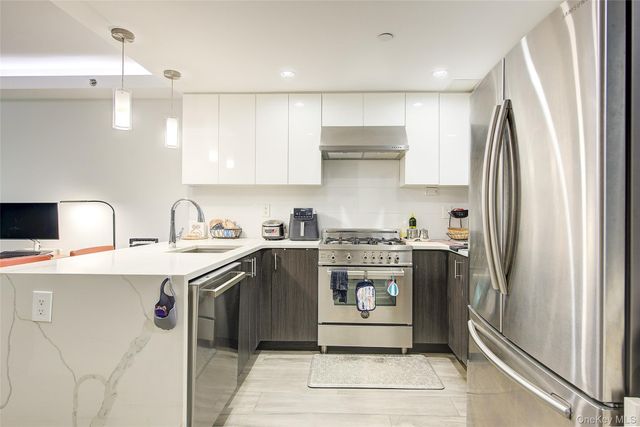 97-45 63rd Drive 3H, Rego Park, NY 11374