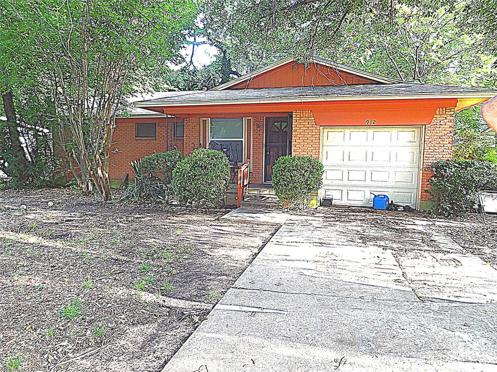 912 Sierra Drive, Denton, TX 76209