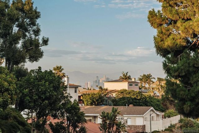 4652 Don Lorenzo Dr A, Los Angeles, CA 90008