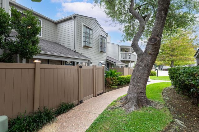 2379 Briarwest Boulevard 96, Houston, TX 77077