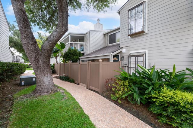2379 Briarwest Boulevard 96, Houston, TX 77077