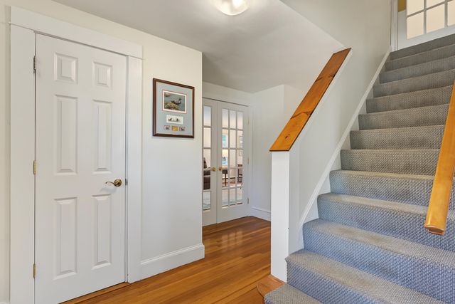 70 Winnicutt Road, Stratham, NH 03855
