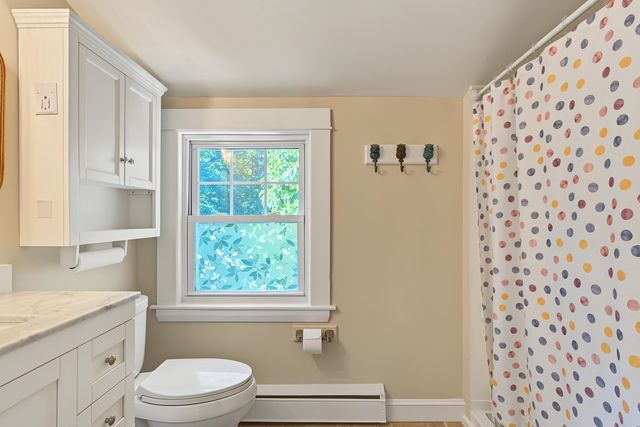 70 Winnicutt Road, Stratham, NH 03855