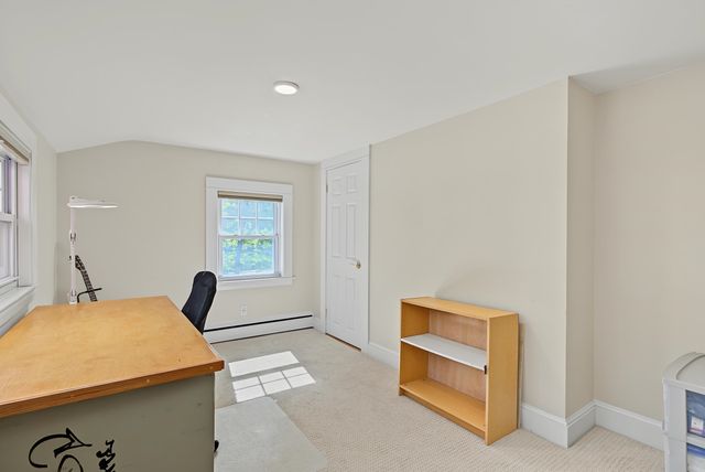 70 Winnicutt Road, Stratham, NH 03855