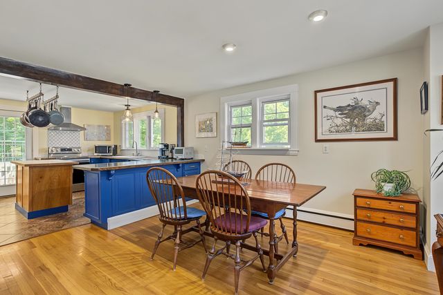 70 Winnicutt Road, Stratham, NH 03855