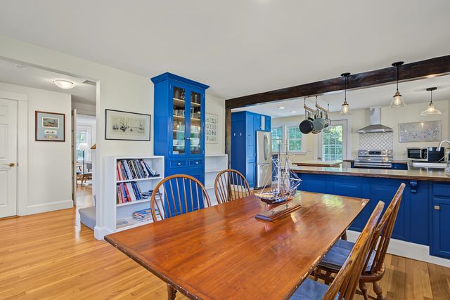 70 Winnicutt Road, Stratham, NH 03855
