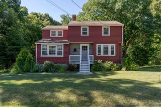 70 Winnicutt Road, Stratham, NH 03855