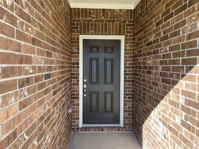 803 Cypress Summit, Huffman, TX 77336