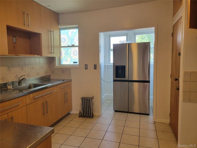 89-38 199th Street, Hollis, NY 11423
