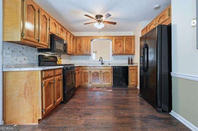 4814 Hillside Court, Powder Springs, GA 30127