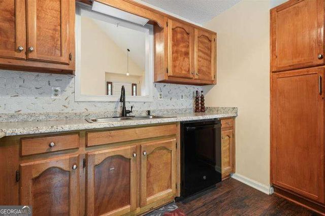 4814 Hillside Court, Powder Springs, GA 30127