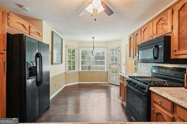 4814 Hillside Court, Powder Springs, GA 30127