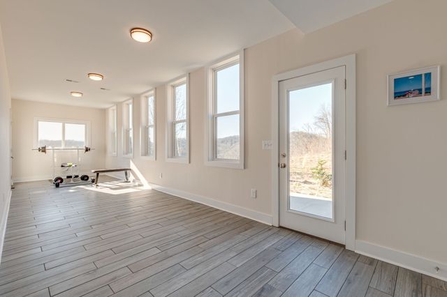 132 Highbridge Dr, Smithville, TN 37166