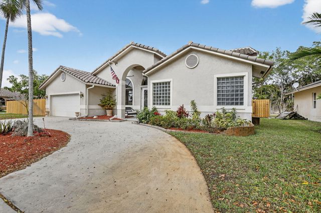 10265 SW 12th Street, Pembroke Pines, FL 33025