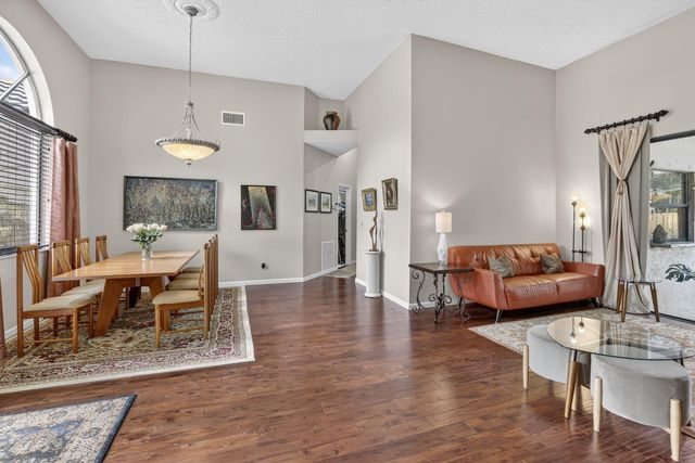 10265 SW 12th Street, Pembroke Pines, FL 33025