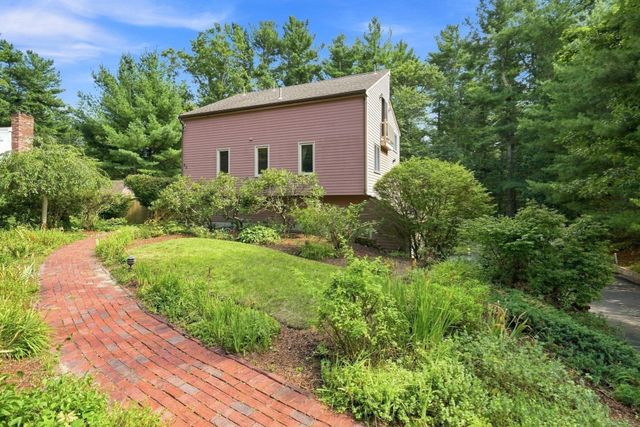 53 Trout Farm Ln, Duxbury, MA 02332