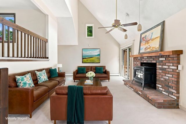53 Trout Farm Ln, Duxbury, MA 02332