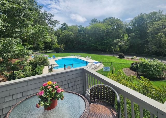 53 Trout Farm Ln, Duxbury, MA 02332