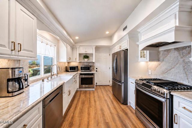 829 Sheffield Place, Thousand Oaks, CA 91360