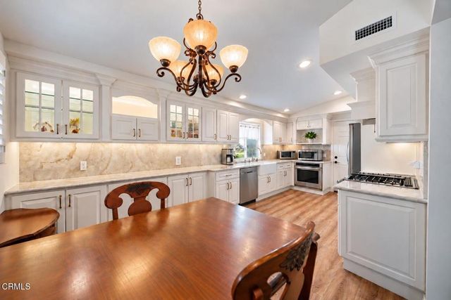 829 Sheffield Place, Thousand Oaks, CA 91360