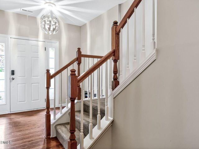 100 Gallent Hedge Trail, Apex, NC 27539
