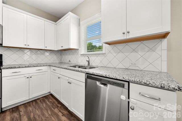 4628 Meshack Avenue, Charlotte, NC 28213
