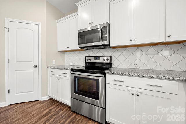 4628 Meshack Avenue, Charlotte, NC 28213
