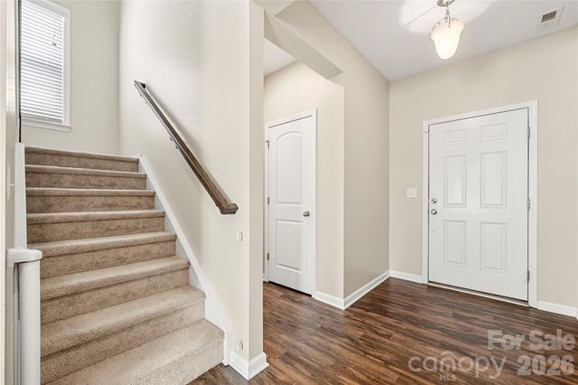 4628 Meshack Avenue, Charlotte, NC 28213