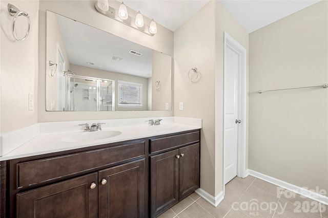 4628 Meshack Avenue, Charlotte, NC 28213