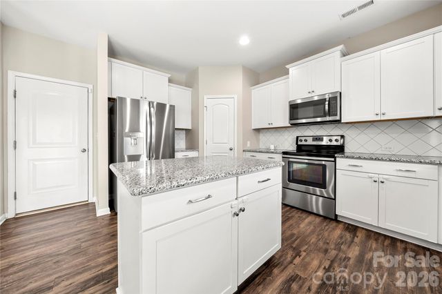 4628 Meshack Avenue, Charlotte, NC 28213