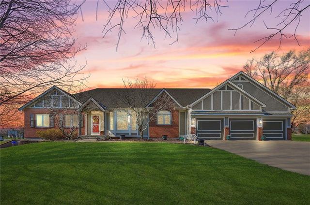 20265 W 115th Terrace, Olathe, KS 66061