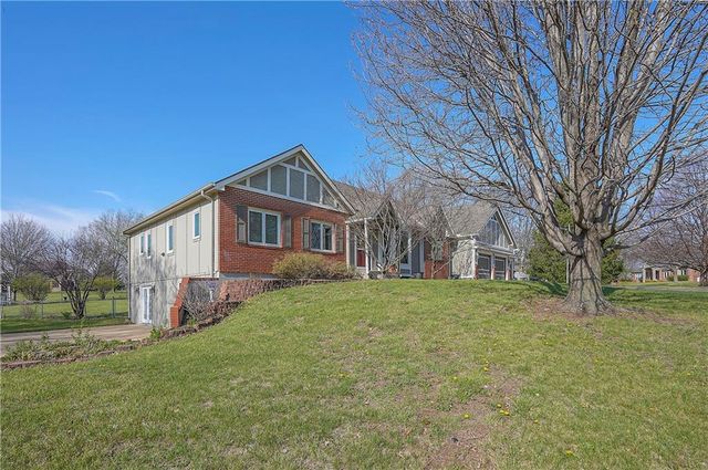 20265 W 115th Terrace, Olathe, KS 66061