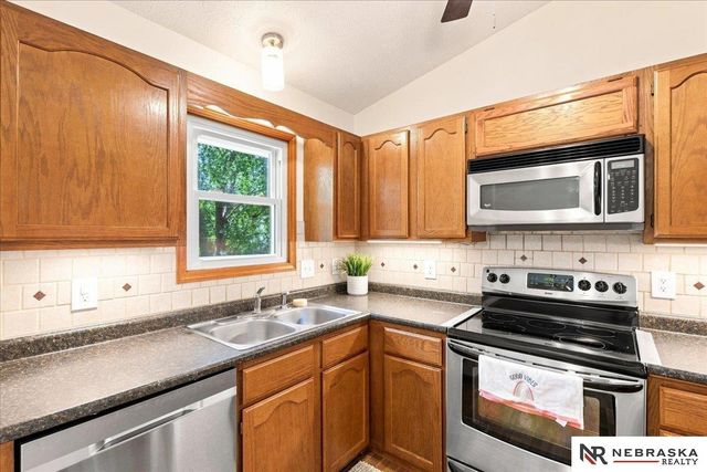1245 W Jean Avenue, Lincoln, NE 68522