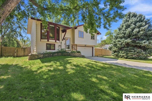 1245 W Jean Avenue, Lincoln, NE 68522