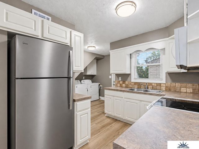 404 W 30th Avenue, Bellevue, NE 68005