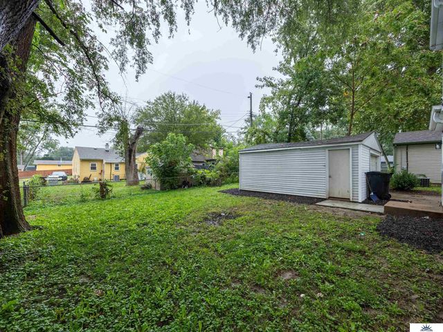 404 W 30th Avenue, Bellevue, NE 68005