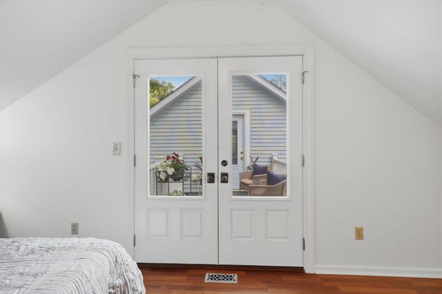 64 E Main Street, Westerville, OH 43081