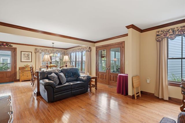 64 E Main Street, Westerville, OH 43081