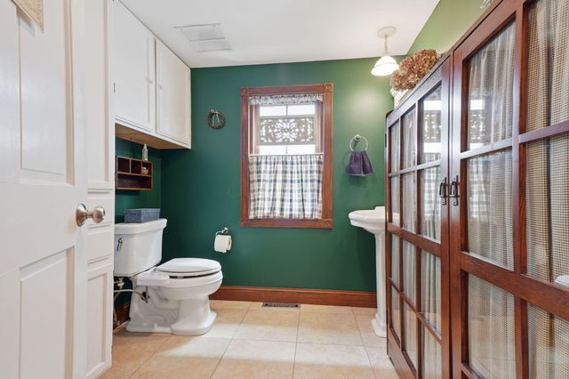 64 E Main Street, Westerville, OH 43081