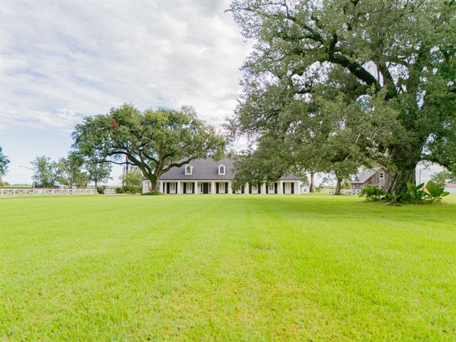 567 Highway 308, Thibodaux, LA 70301